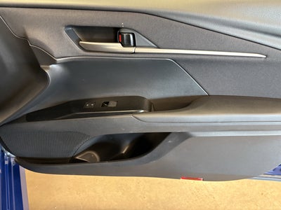 2025 Toyota Camry LE FWD