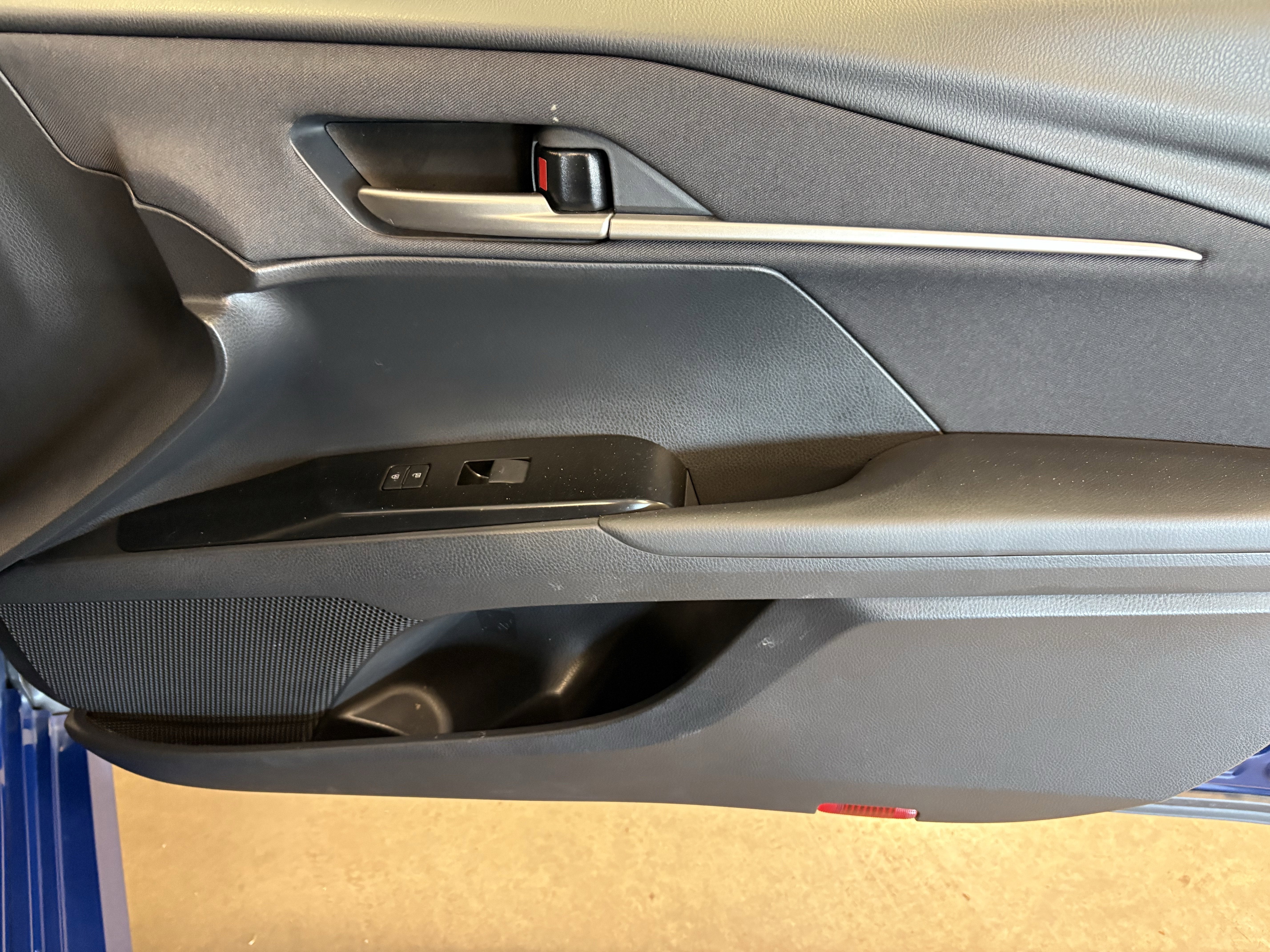 2025 Toyota Camry LE FWD