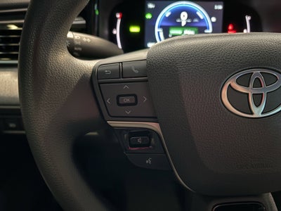 2025 Toyota Camry LE FWD