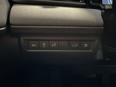 2025 Toyota Camry LE FWD