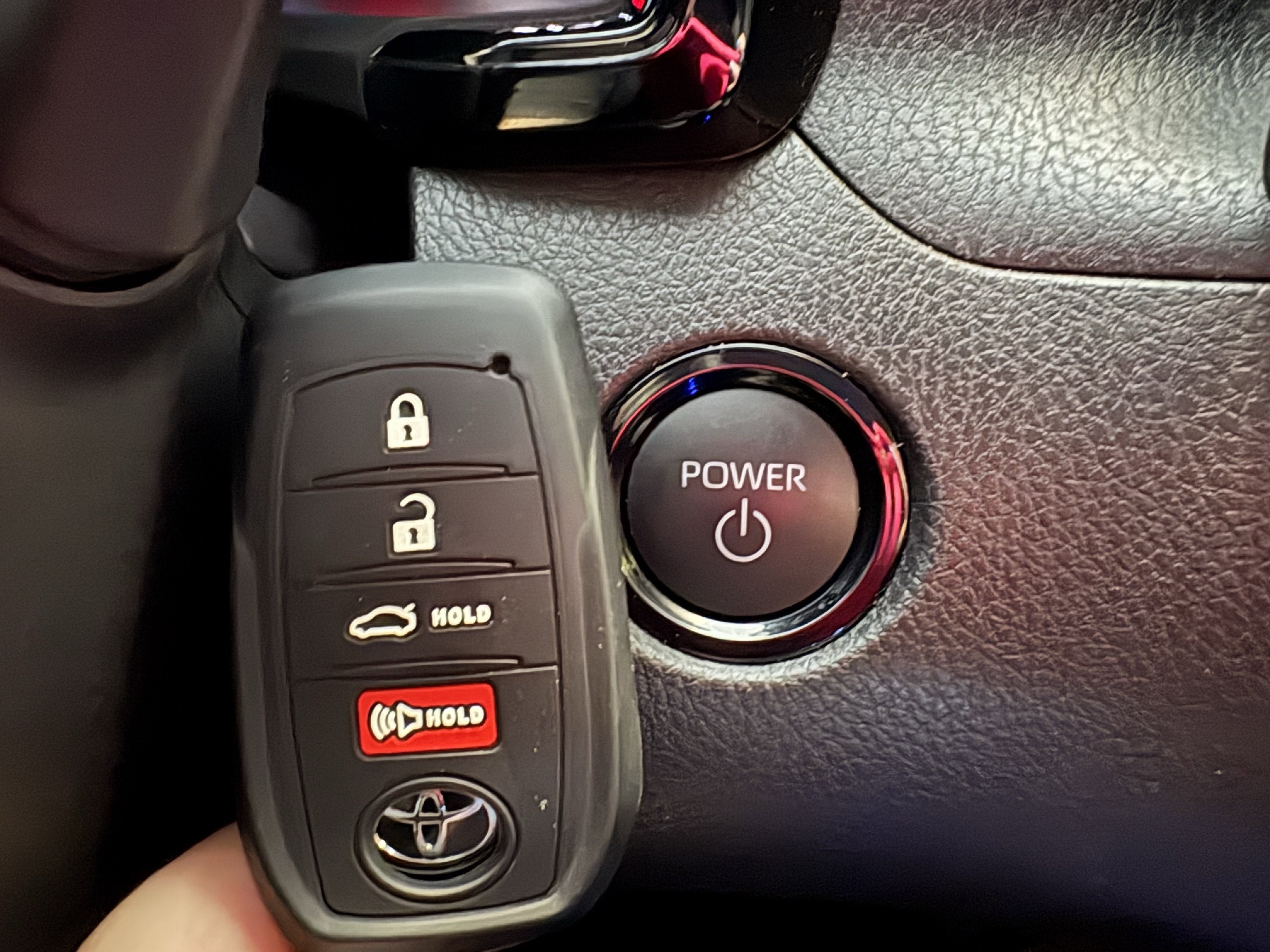 2025 Toyota Camry LE FWD