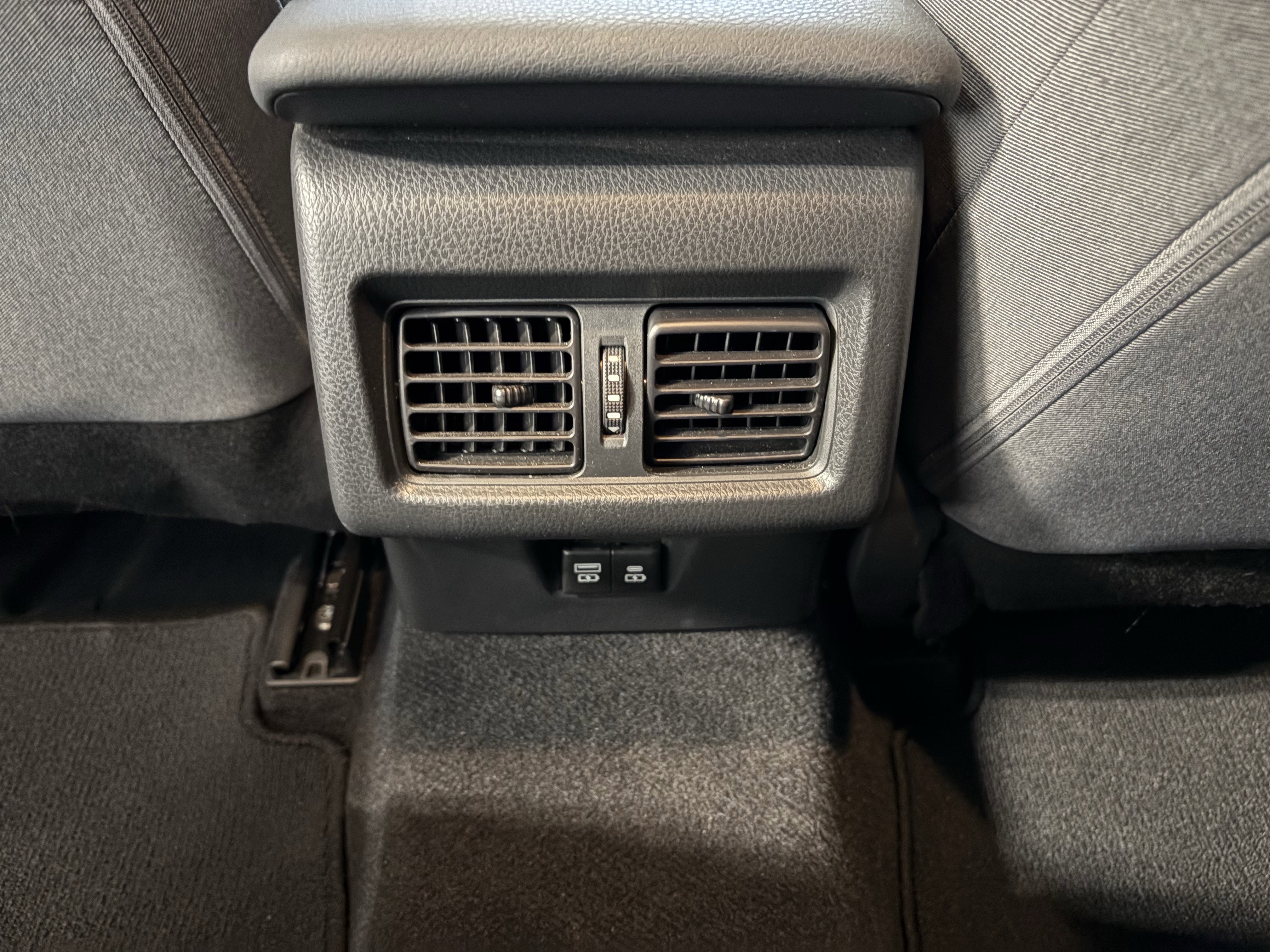 2025 Toyota Camry LE FWD