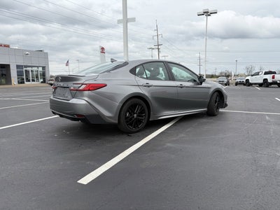 2025 Toyota Camry SE Hyb FWD