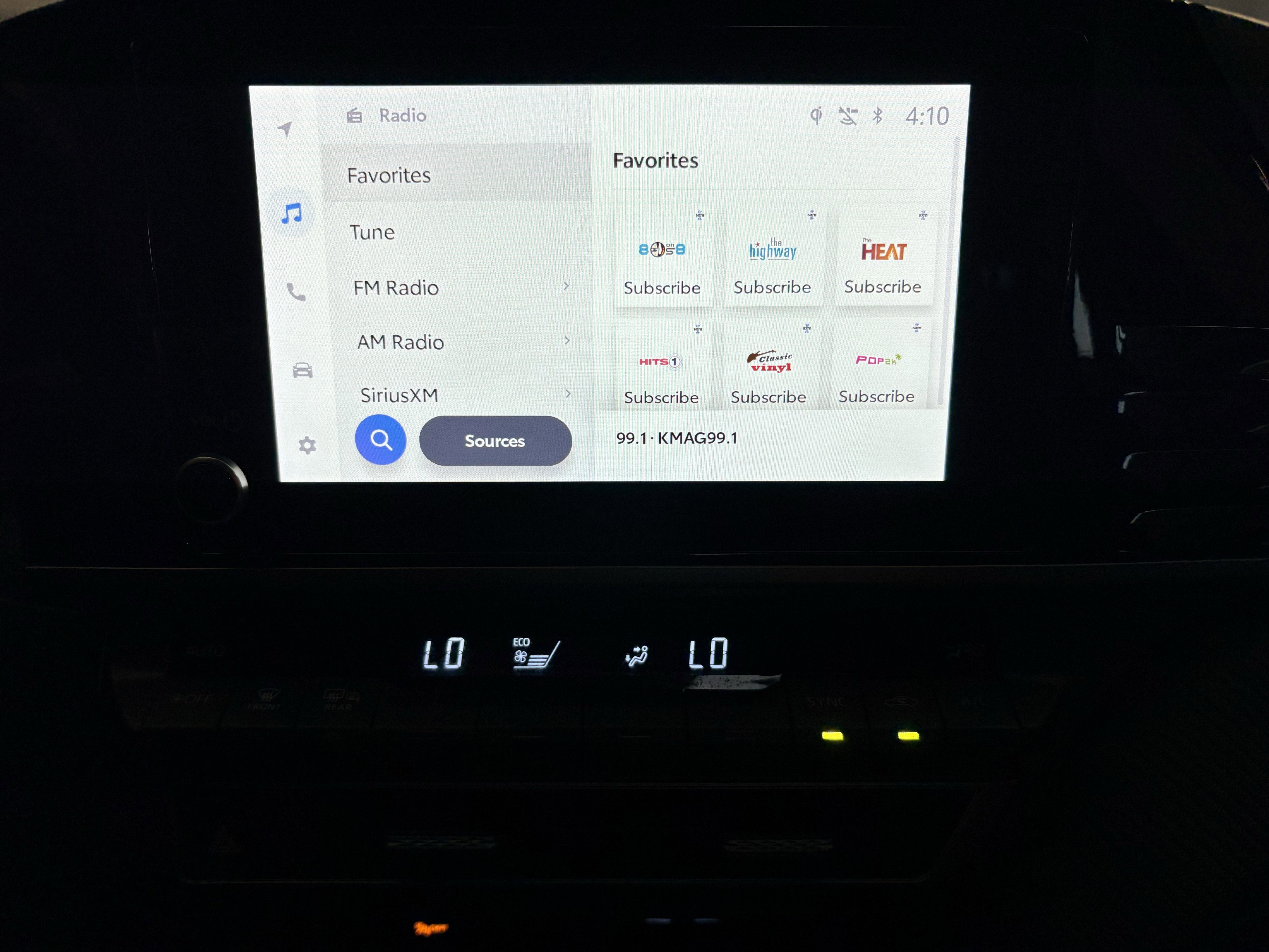 2025 Toyota Camry SE FWD