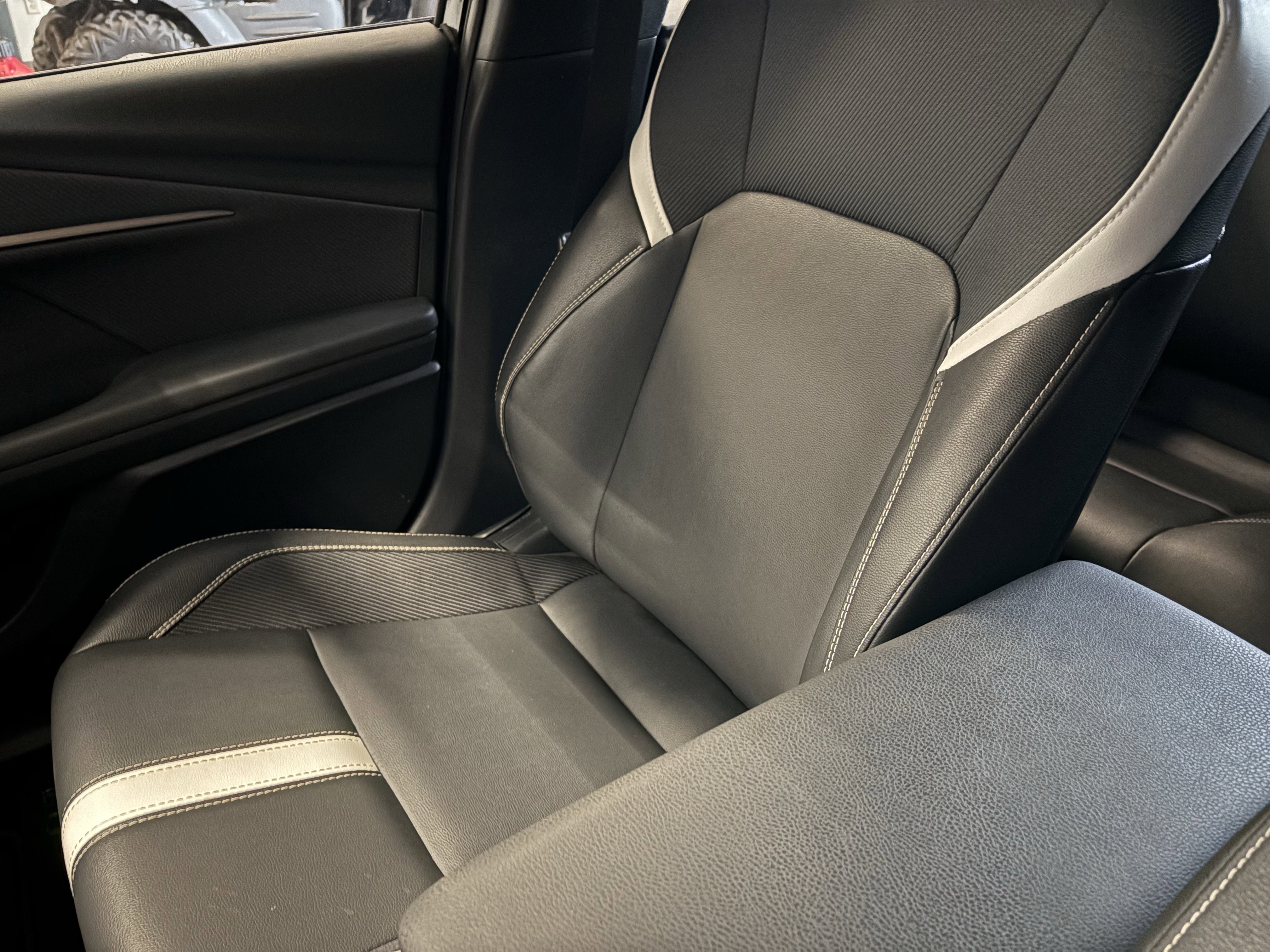 2025 Toyota Camry SE FWD