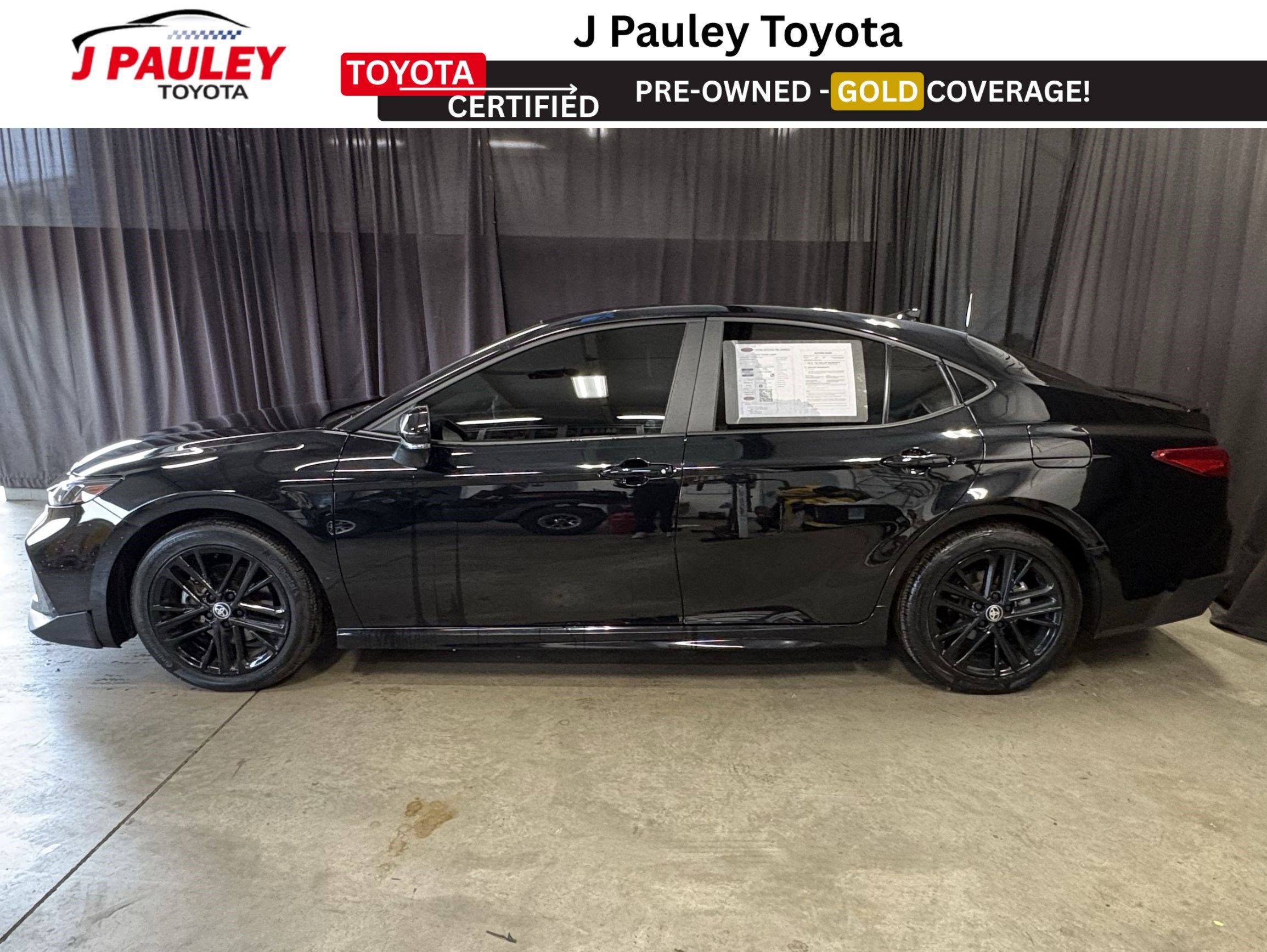 2025 Toyota Camry SE FWD