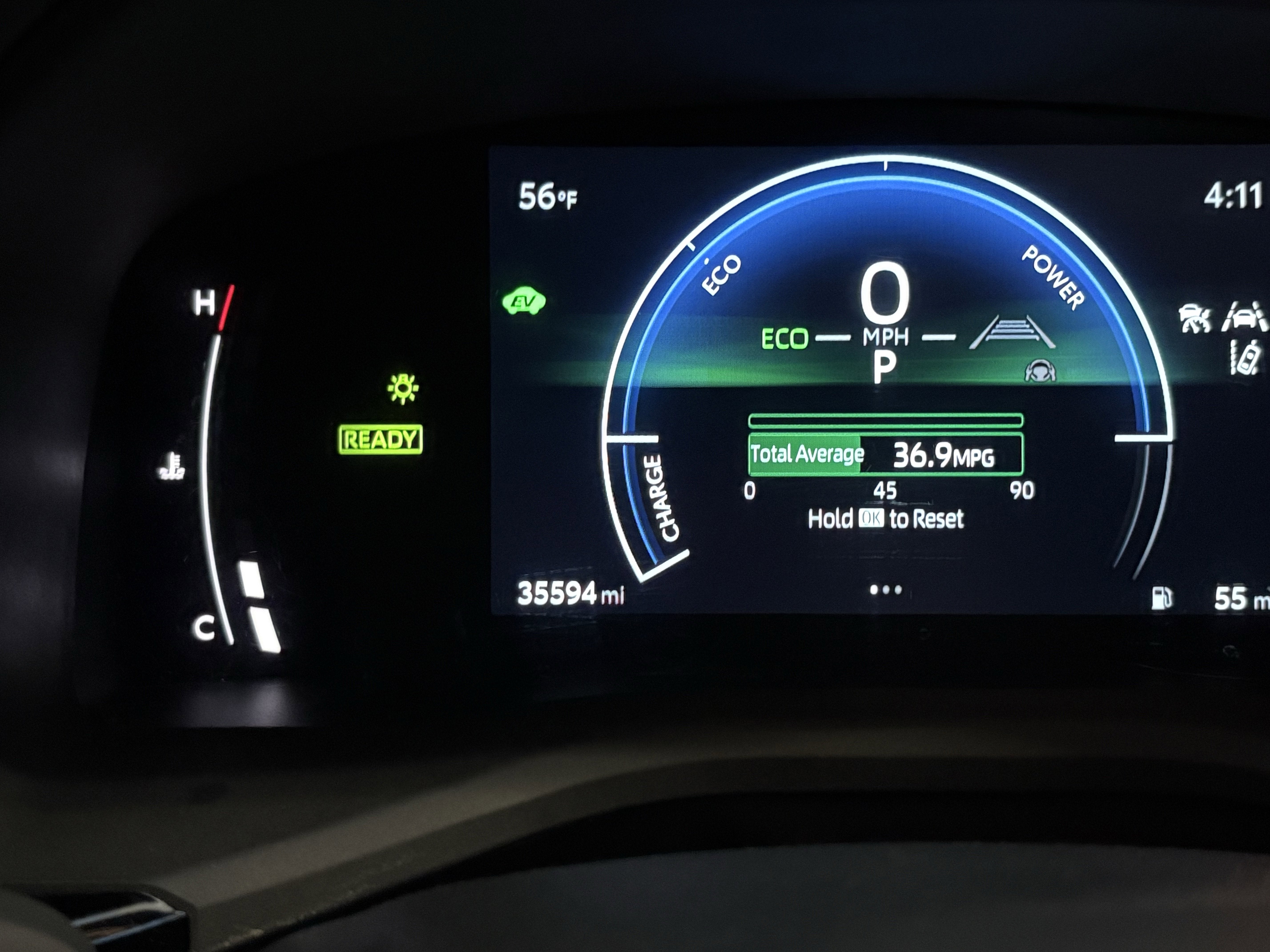 2025 Toyota Camry SE FWD