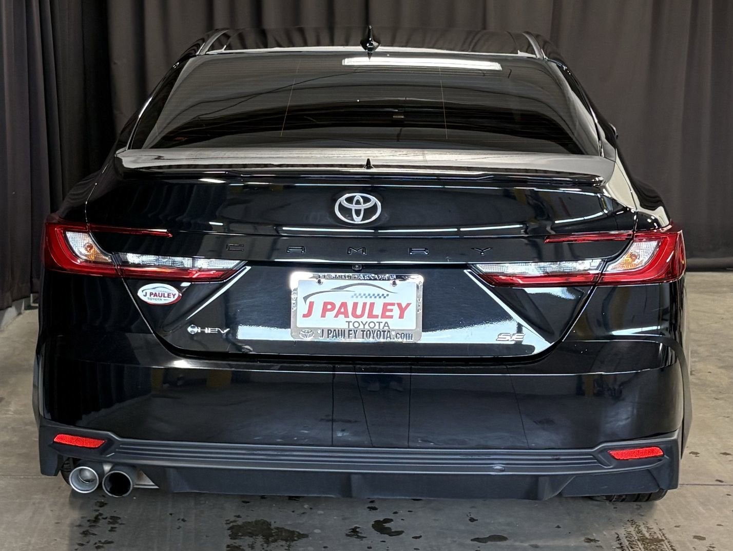 2025 Toyota Camry SE FWD