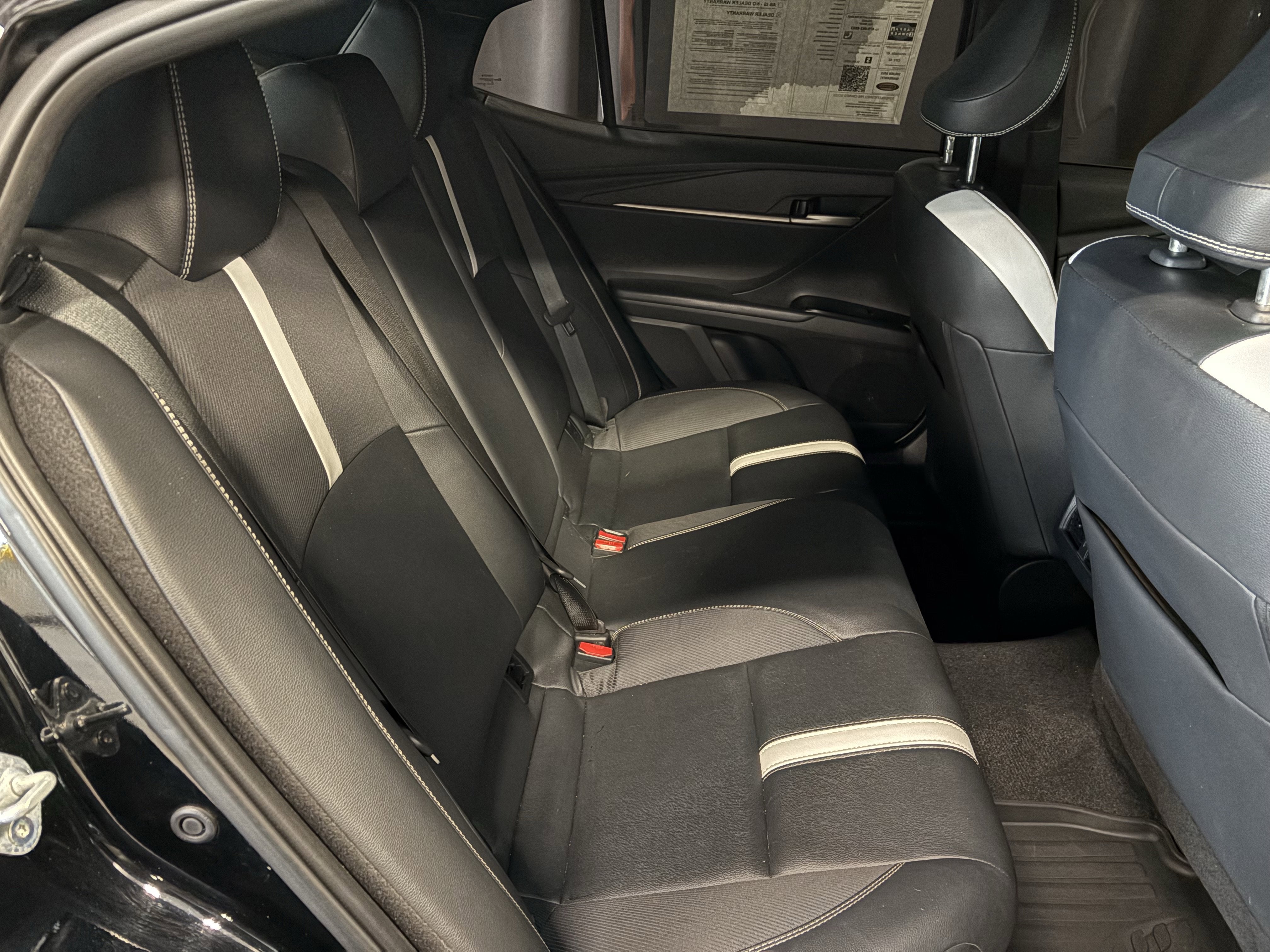 2025 Toyota Camry SE FWD