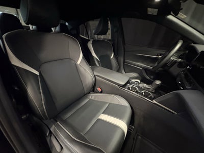 2025 Toyota Camry SE FWD