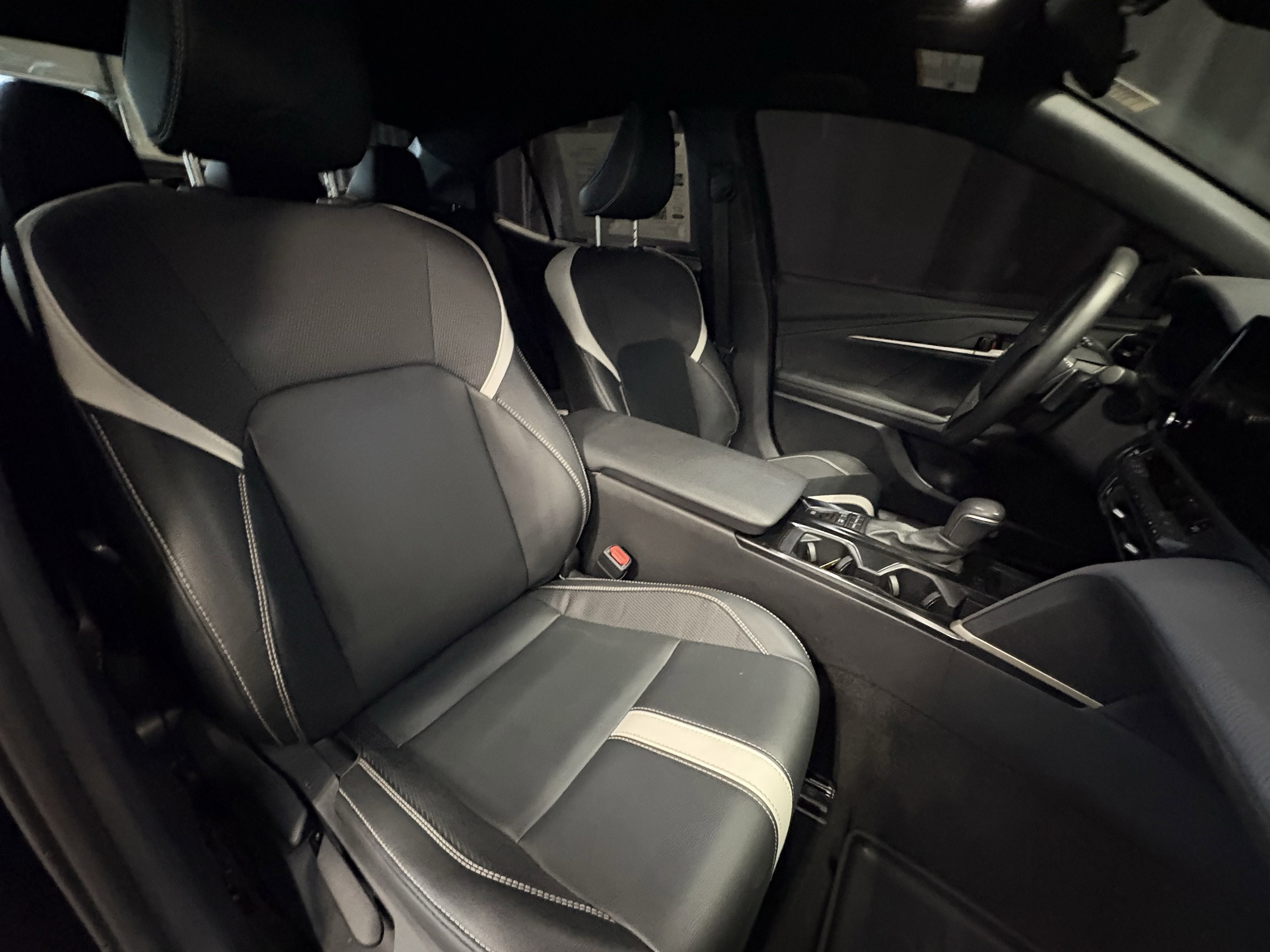 2025 Toyota Camry SE FWD