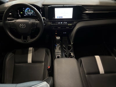 2025 Toyota Camry SE FWD