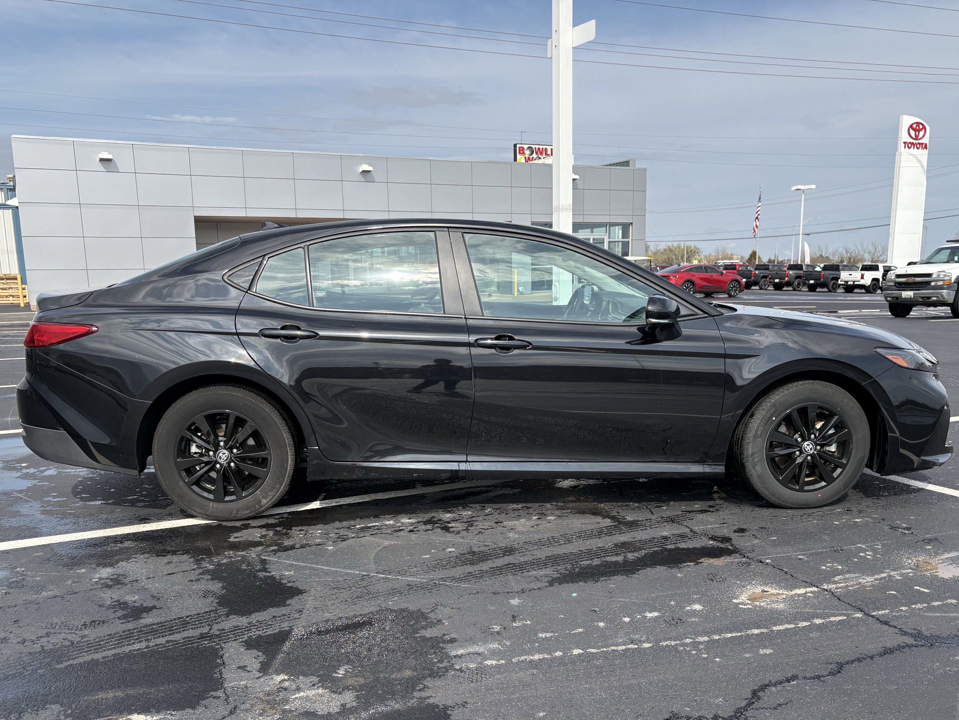 2025 Toyota Camry LE FWD
