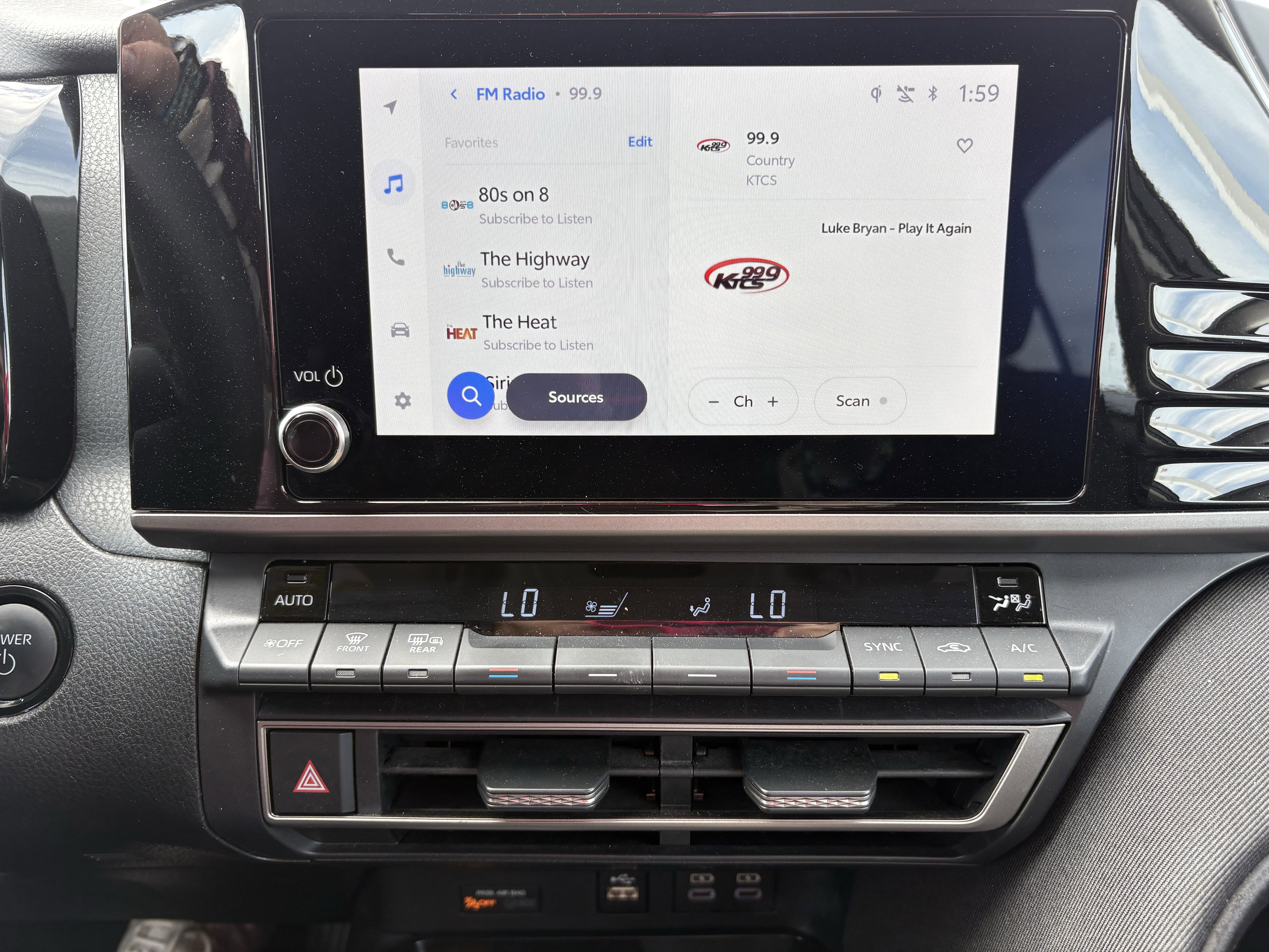 2025 Toyota Camry LE FWD