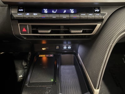 2025 Toyota Camry SE FWD