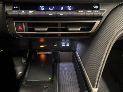 2025 Toyota Camry SE FWD