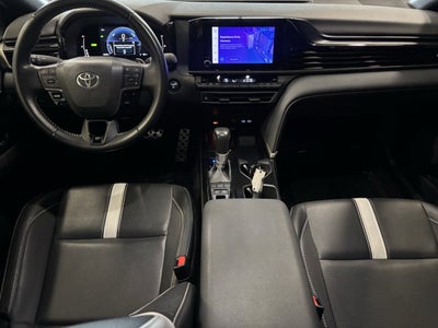 2025 Toyota Camry SE FWD