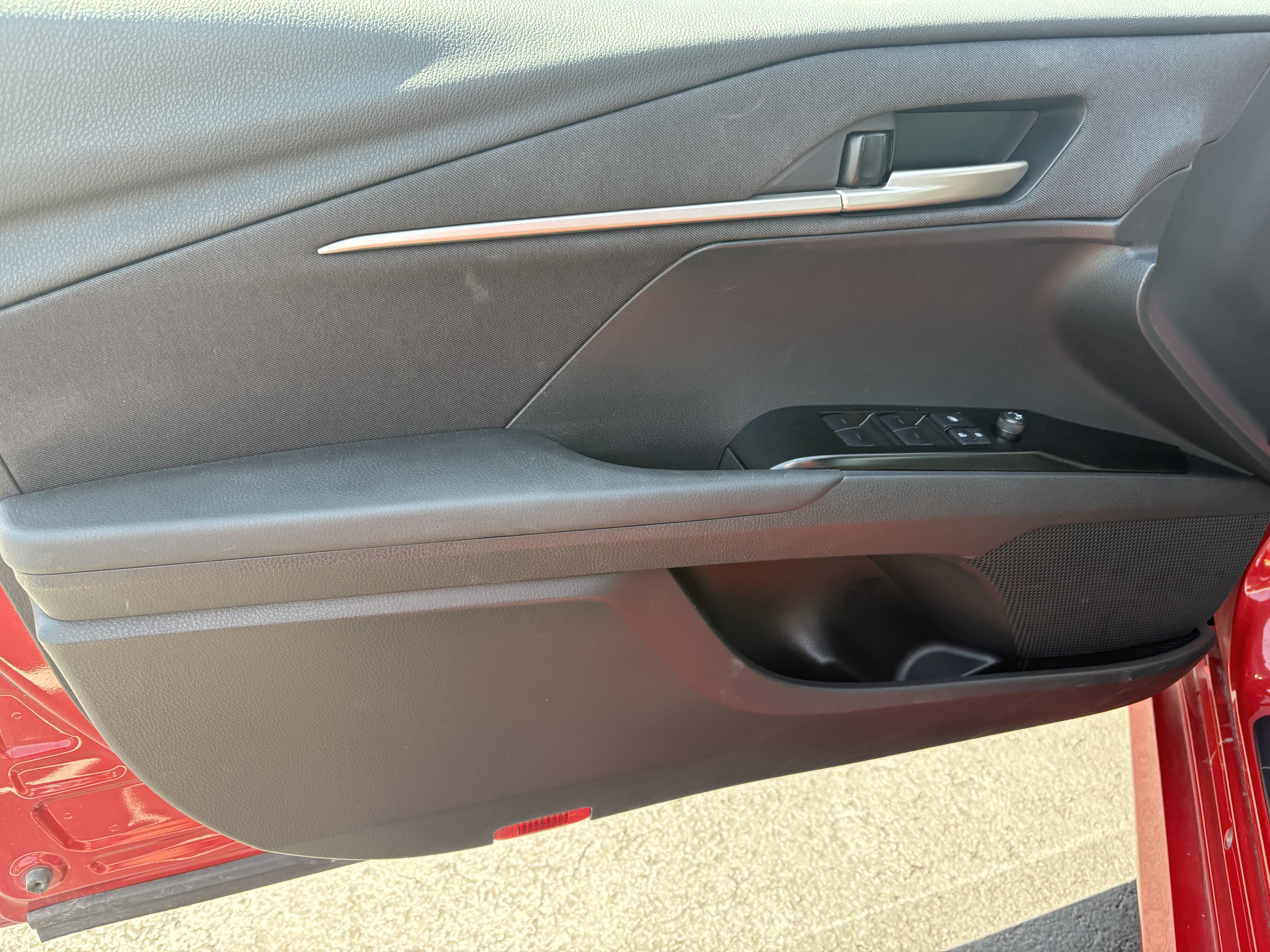 2025 Toyota Camry LE FWD