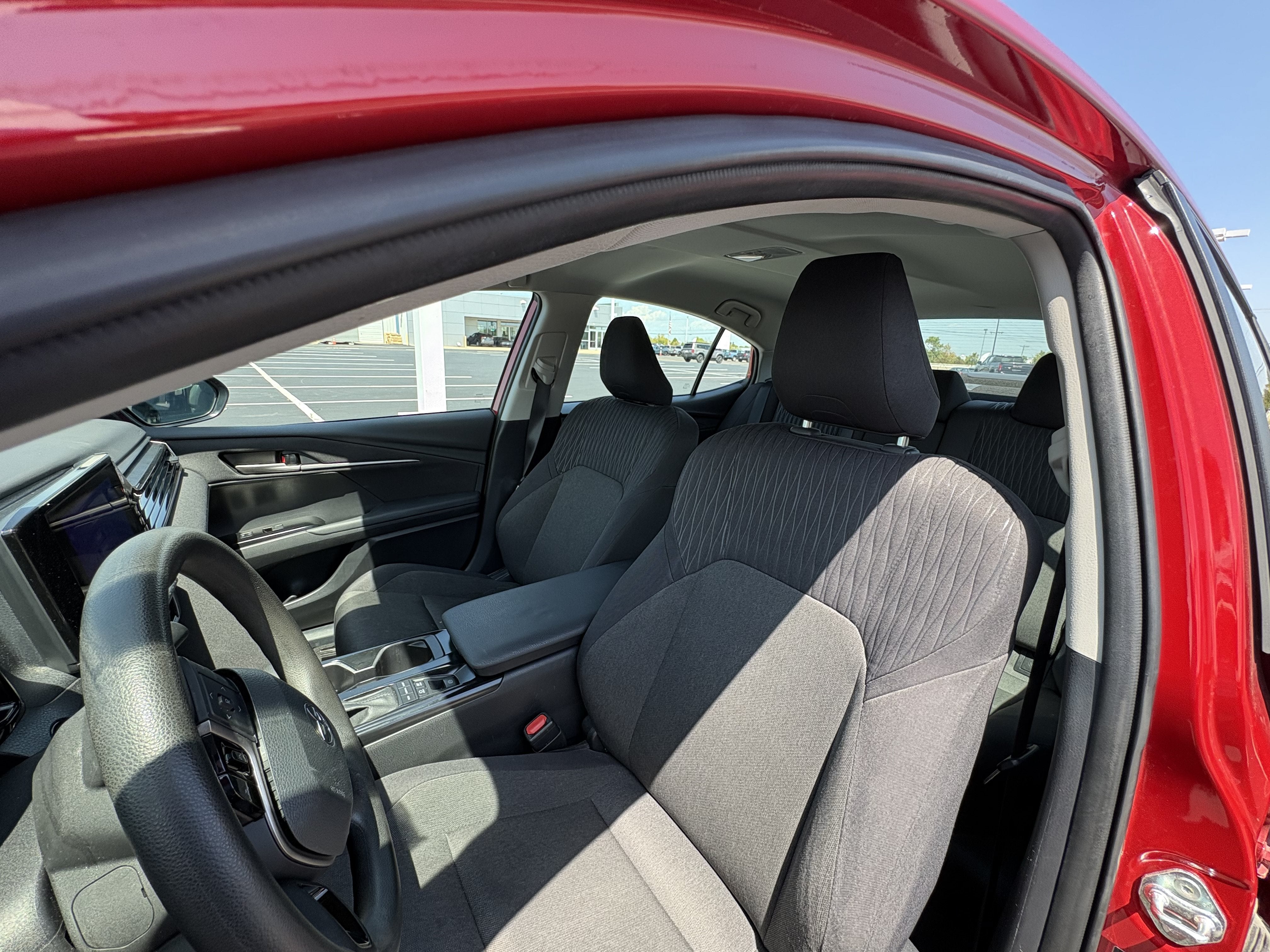 2025 Toyota Camry LE FWD