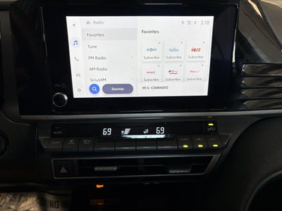 2025 Toyota Camry LE FWD