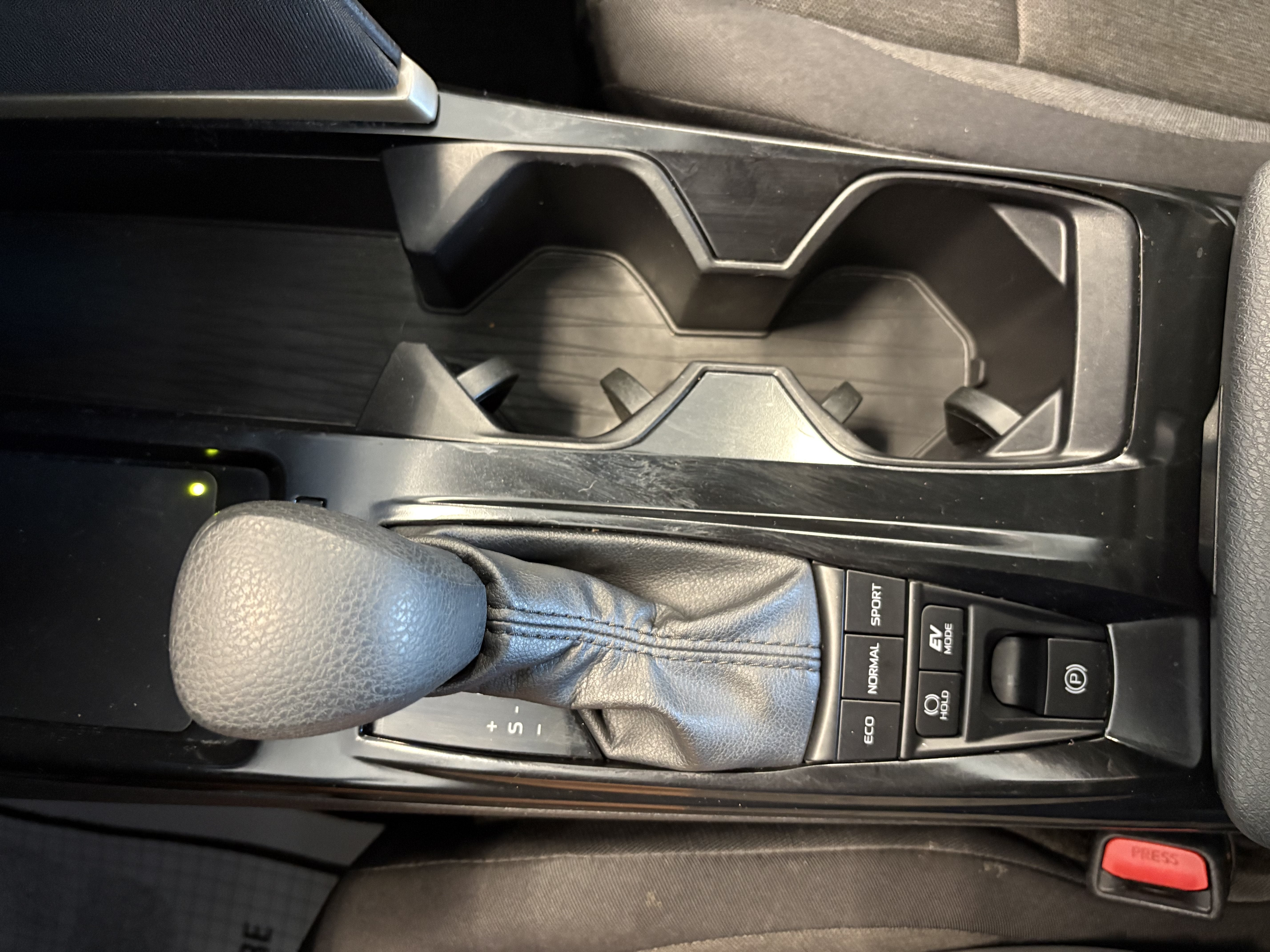 2025 Toyota Camry LE FWD