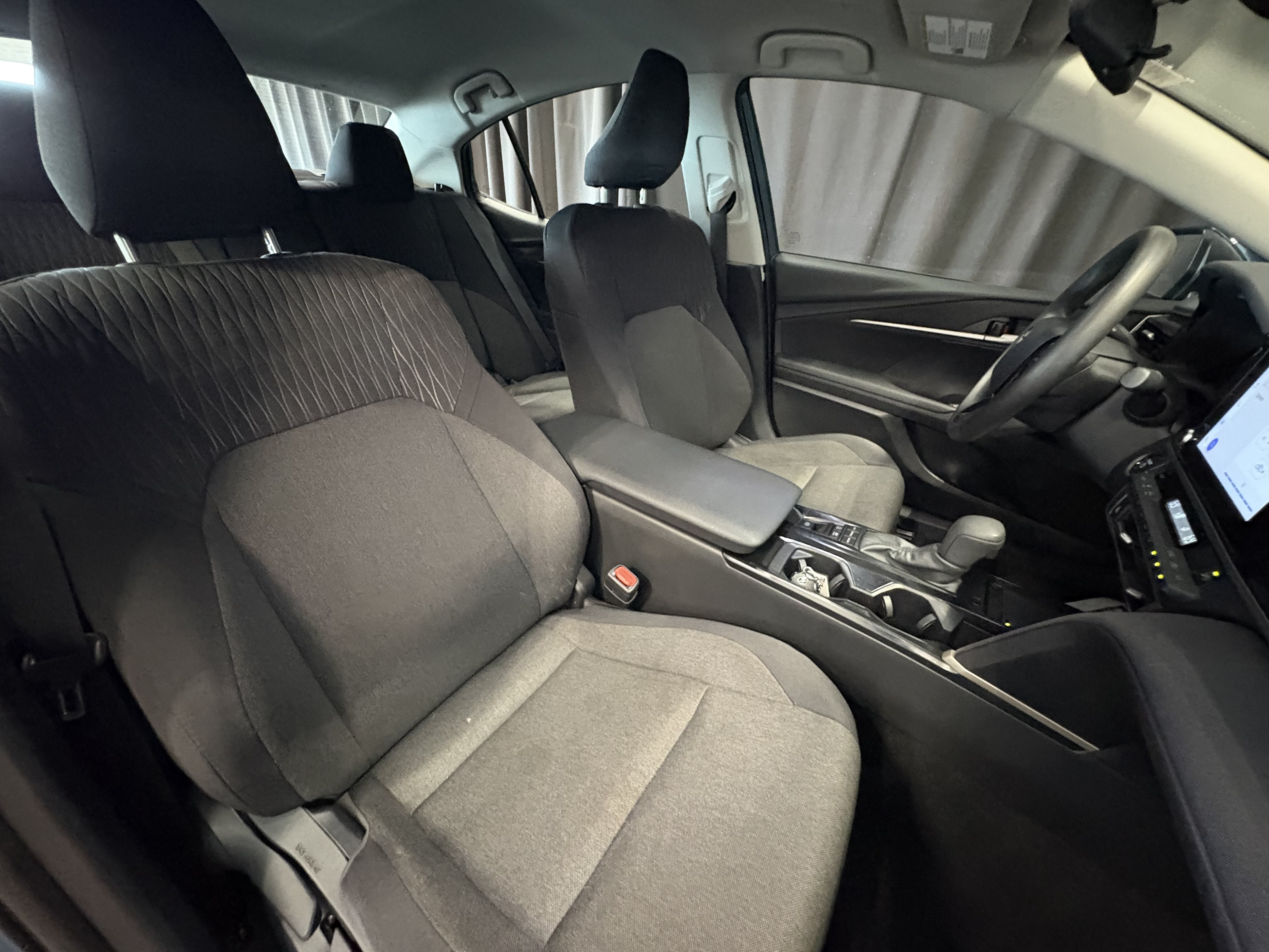 2025 Toyota Camry LE FWD