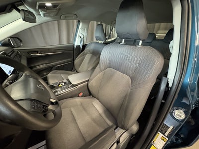 2025 Toyota Camry LE FWD