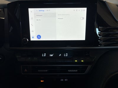 2025 Toyota Camry SE FWD