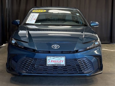 2025 Toyota Camry SE FWD