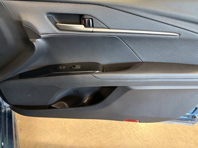 2025 Toyota Camry SE FWD