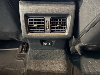 2025 Toyota Camry SE FWD