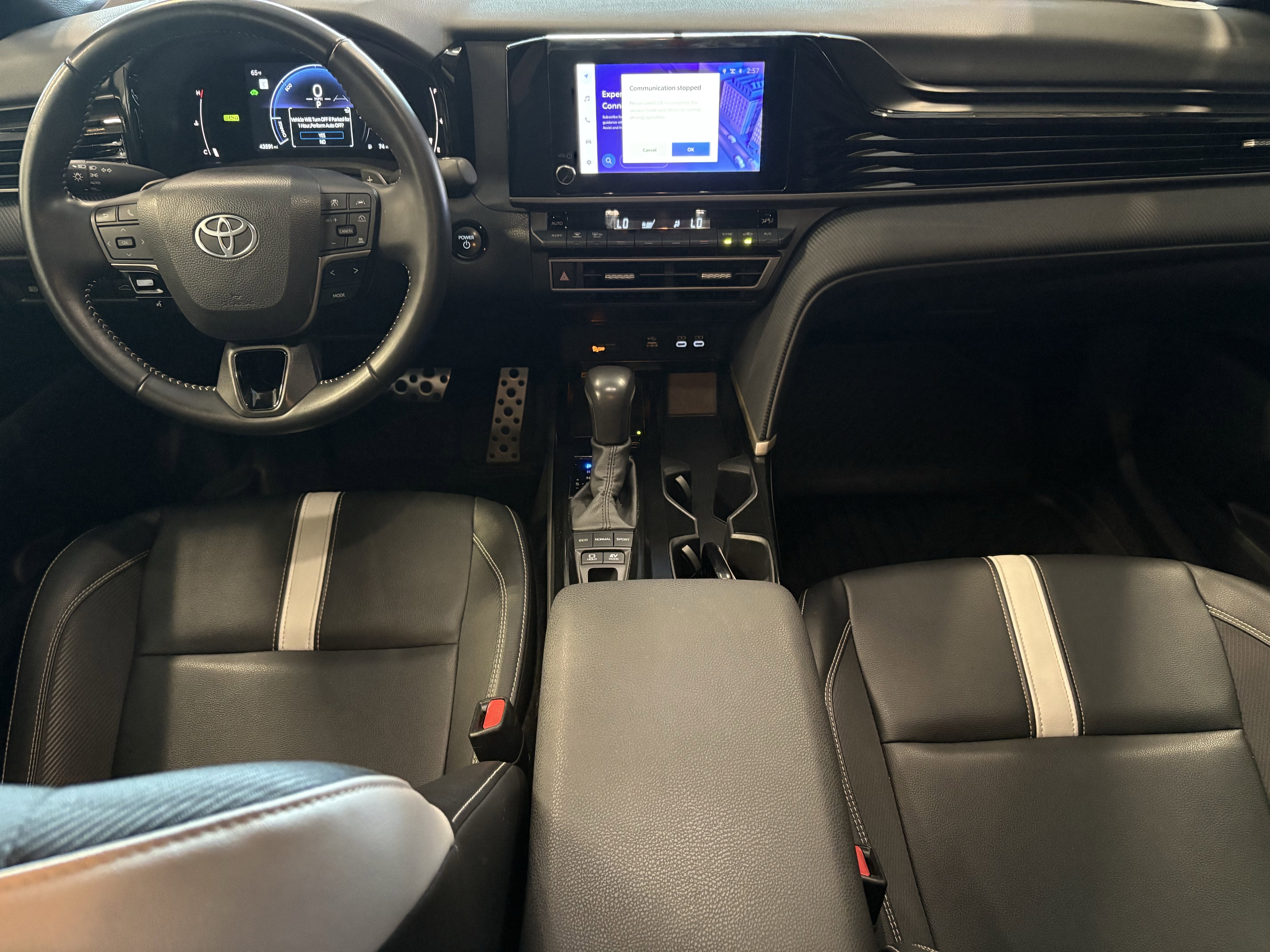 2025 Toyota Camry SE FWD