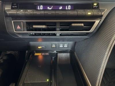 2025 Toyota Camry SE FWD