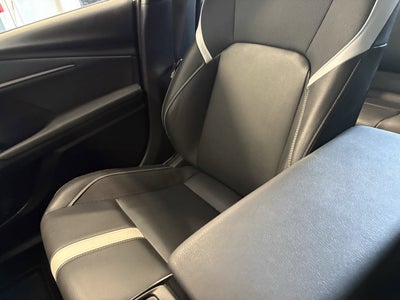 2025 Toyota Camry SE FWD