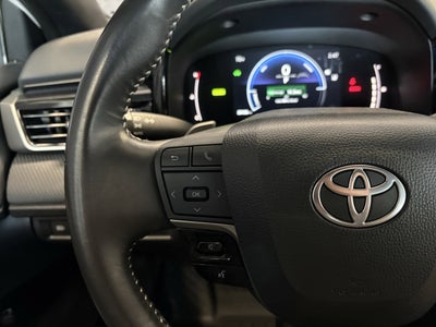 2025 Toyota Camry SE FWD