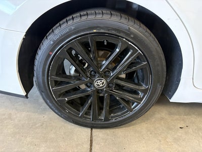 2025 Toyota Camry SE FWD