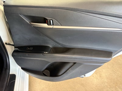 2025 Toyota Camry SE FWD