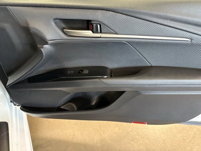 2025 Toyota Camry SE FWD