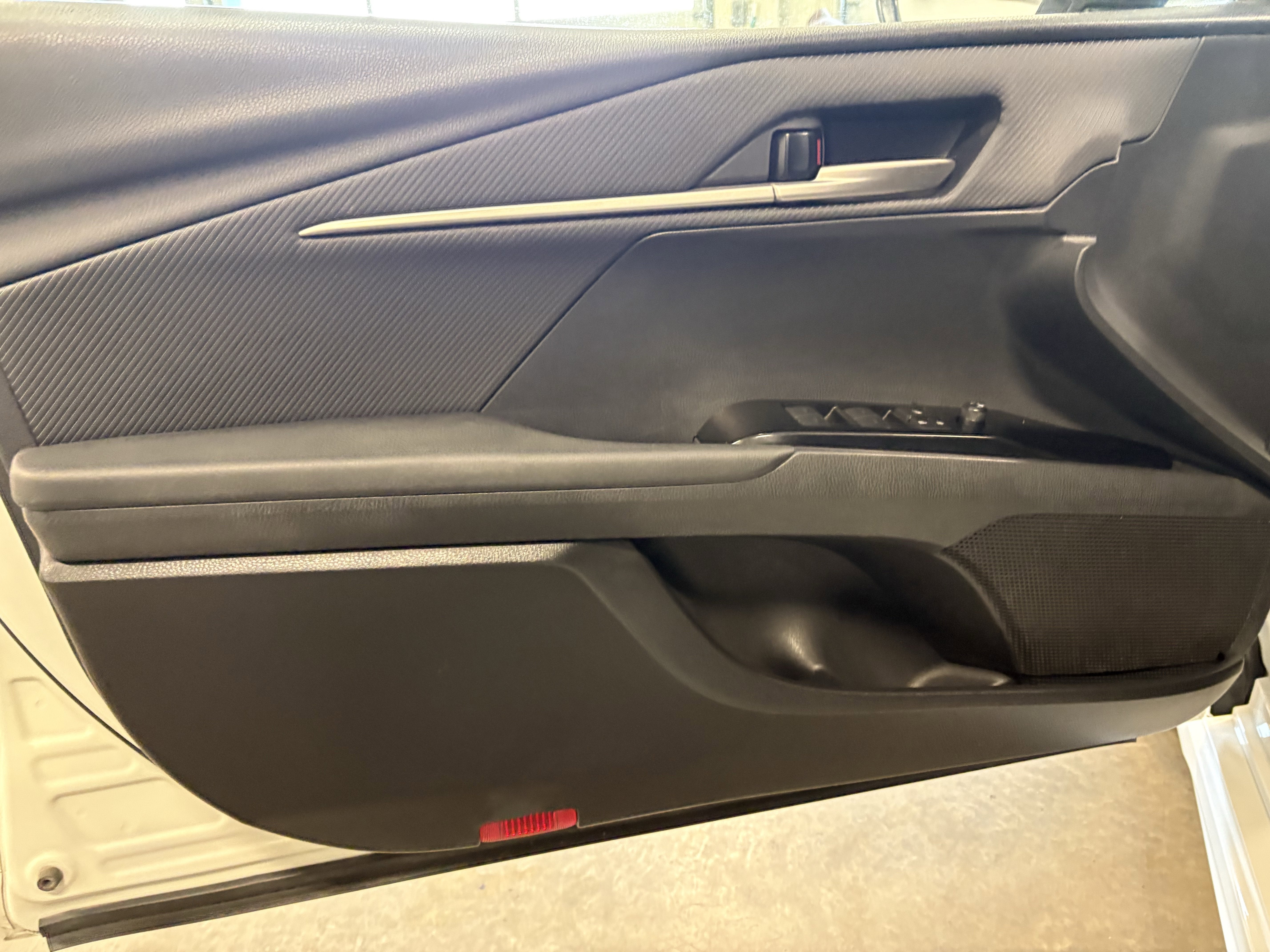 2025 Toyota Camry SE FWD