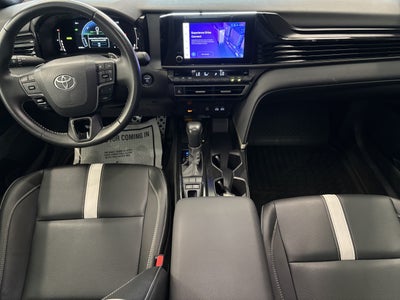 2025 Toyota Camry SE FWD