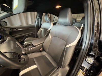 2025 Toyota Camry SE FWD