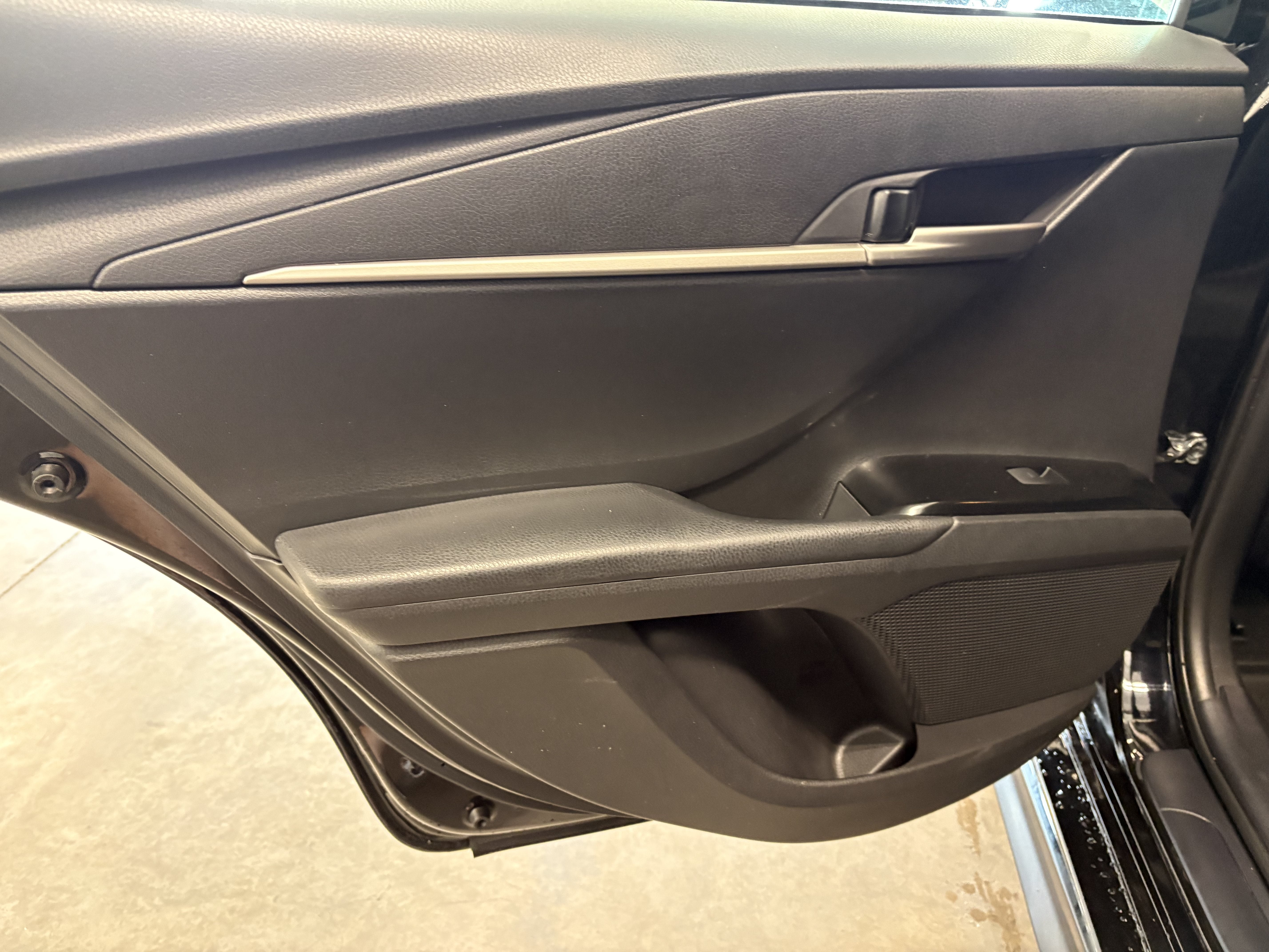 2025 Toyota Camry SE FWD