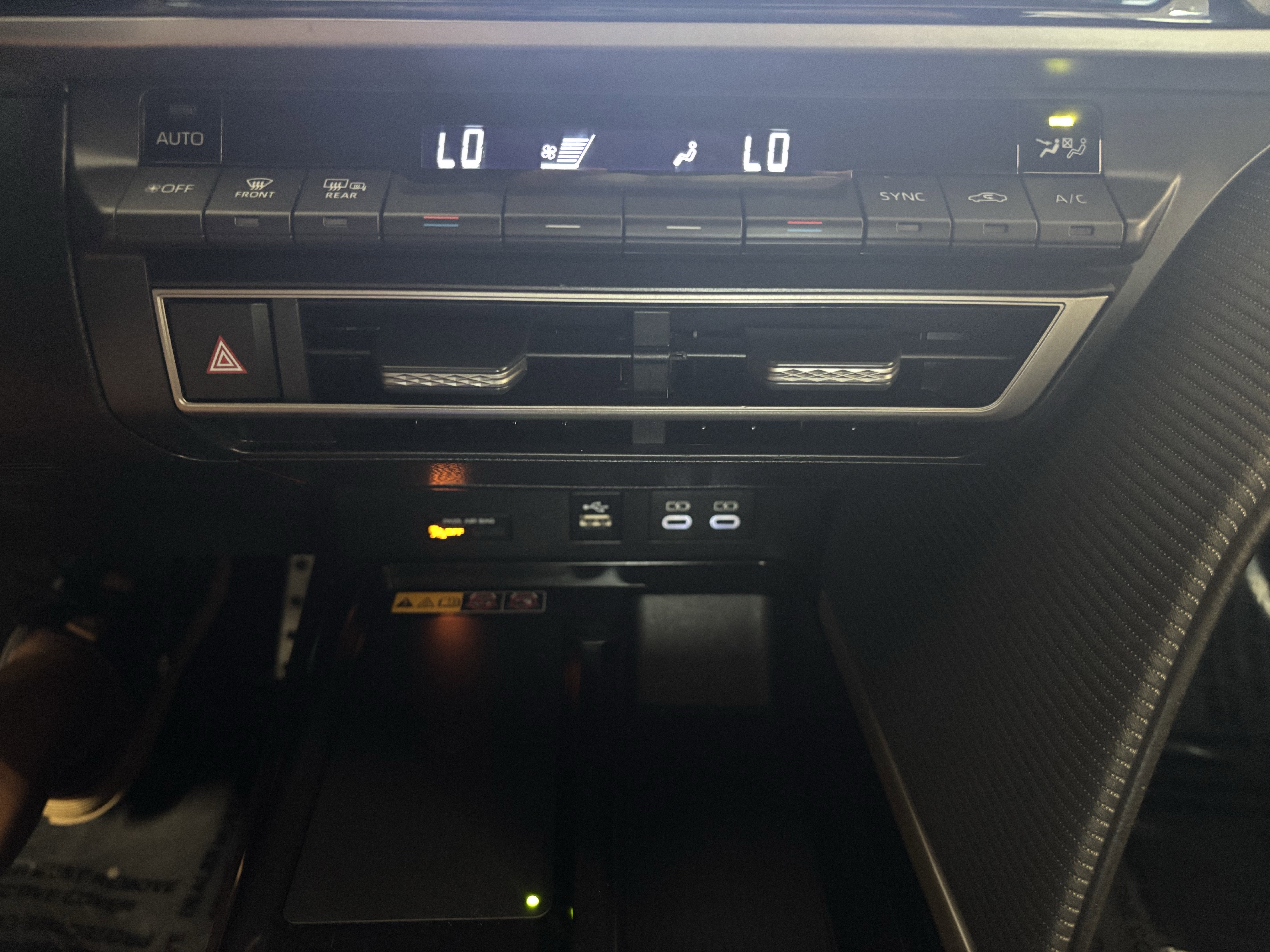 2025 Toyota Camry SE FWD