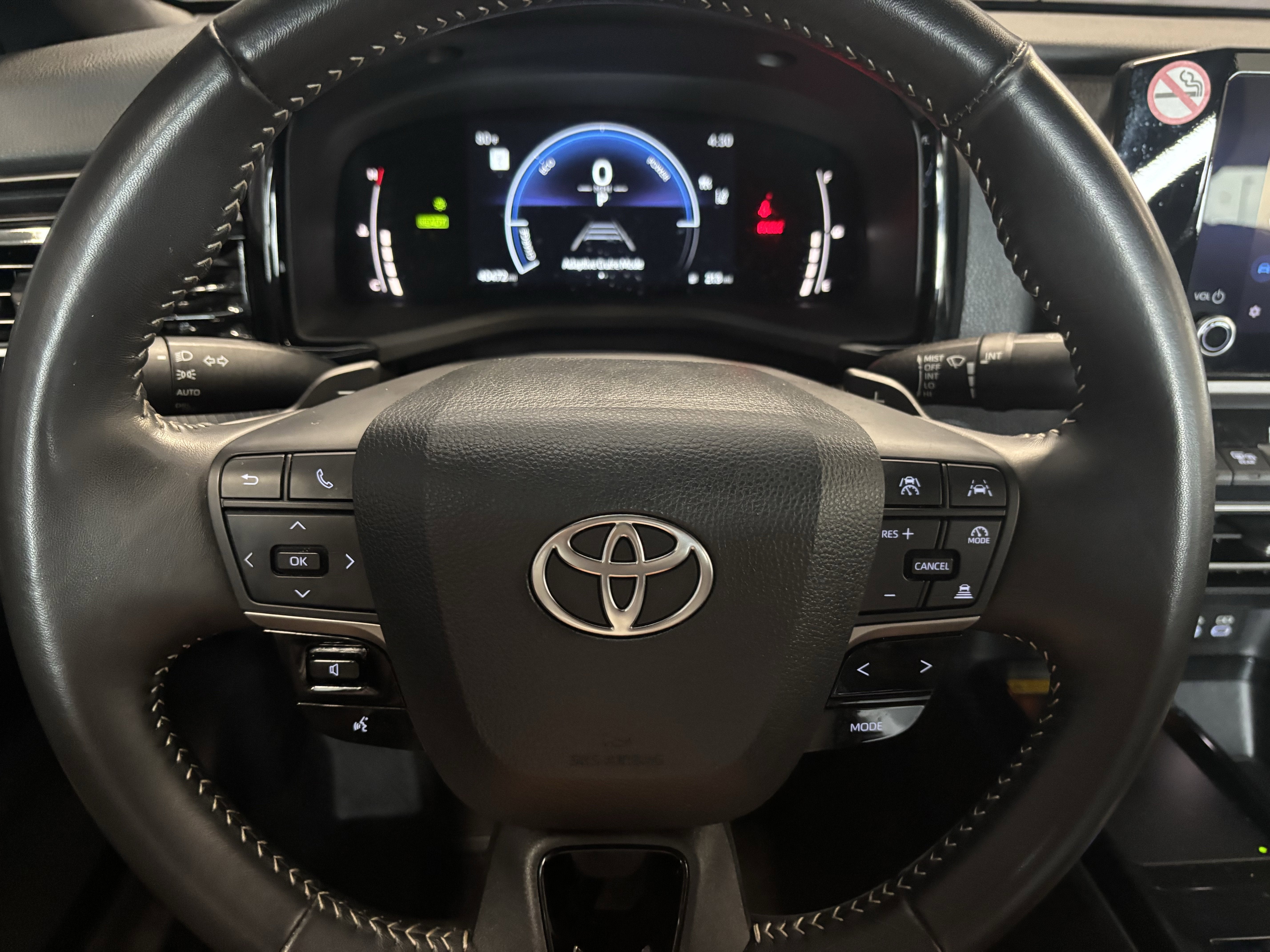 2025 Toyota Camry SE FWD