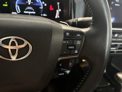 2025 Toyota Camry SE FWD