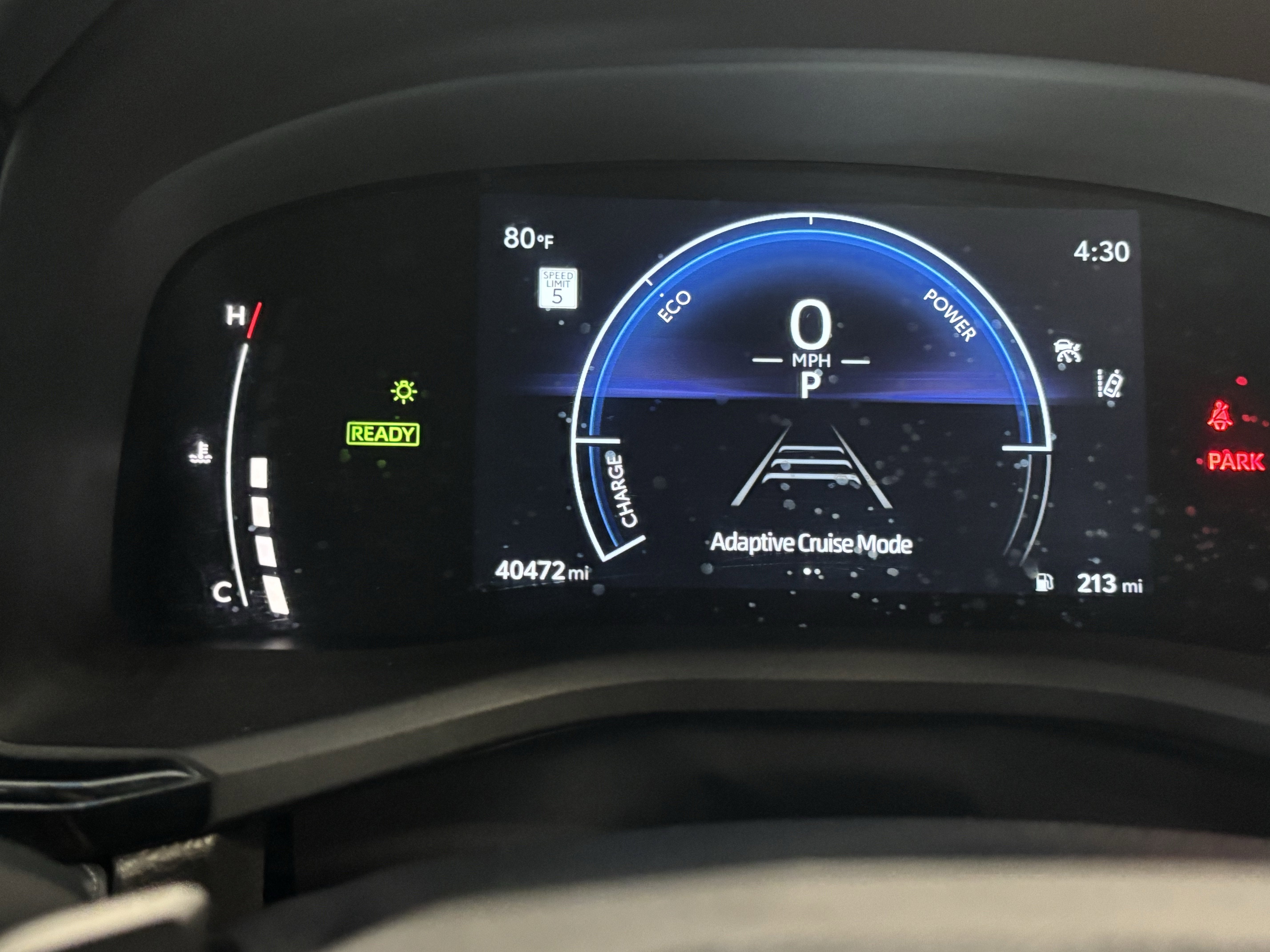 2025 Toyota Camry SE FWD