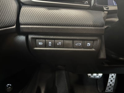 2025 Toyota Camry SE FWD