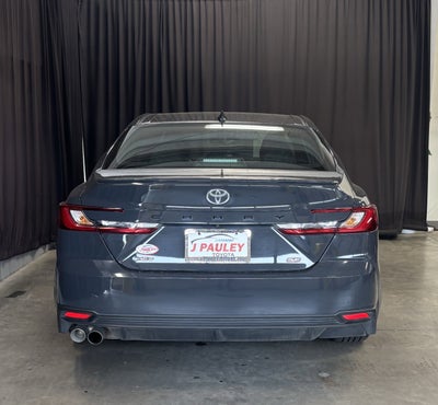 2025 Toyota Camry SE FWD