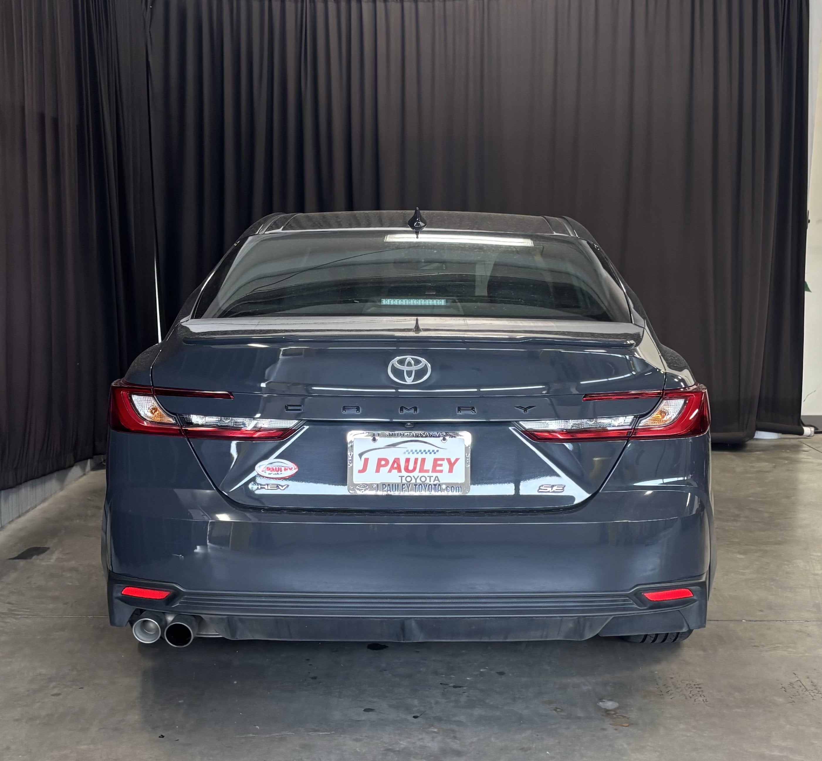 2025 Toyota Camry SE FWD