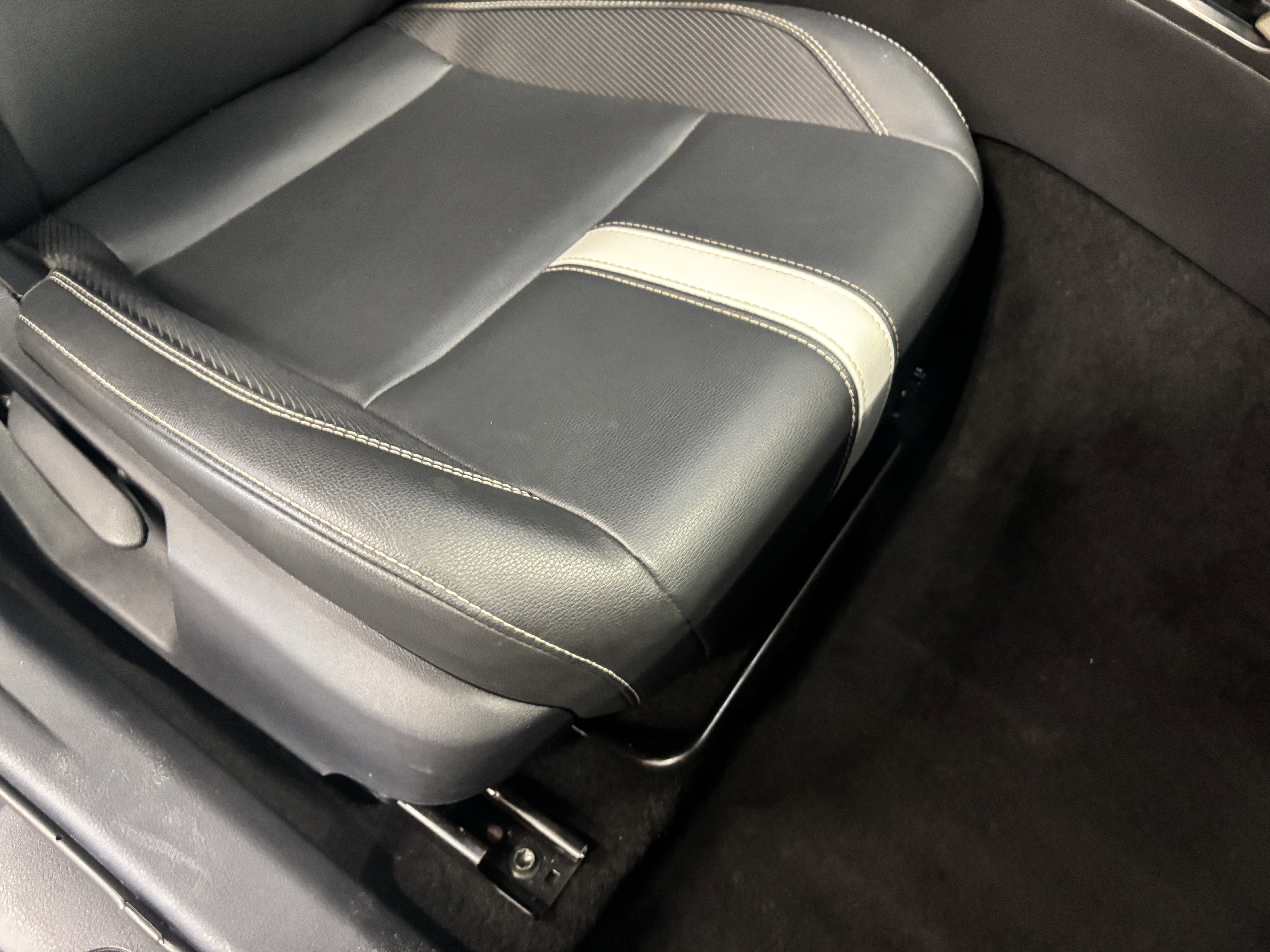 2025 Toyota Camry SE FWD